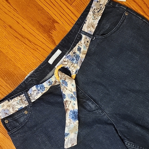Charter Club Floral Belted Petite Jeans - Picture 2 of 4